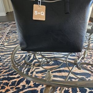 Black Tote Bag - Sleek Everyday Shoulder Bag